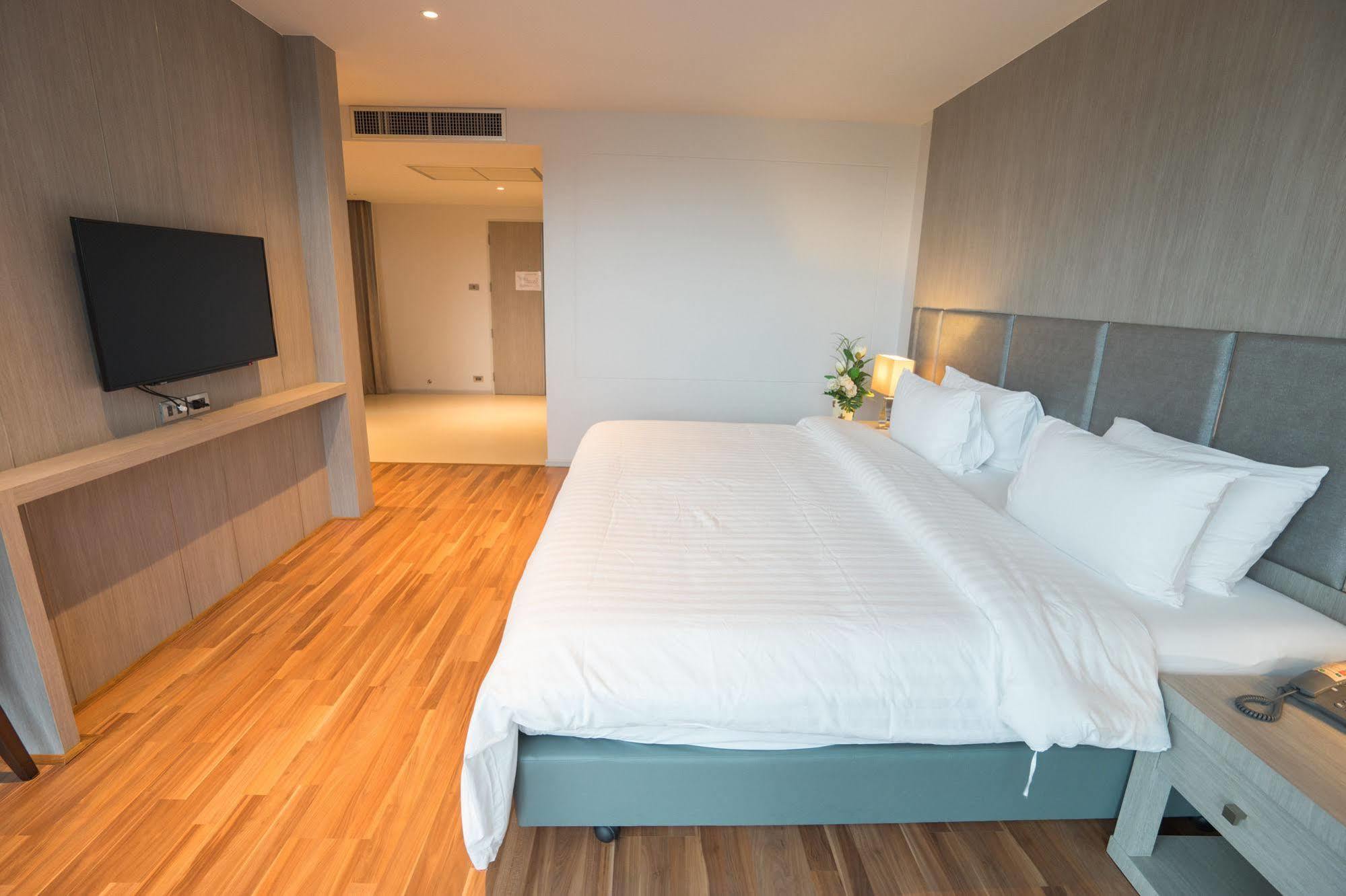 New Season Square Hotel Hat Yai Eksteriør bilde
