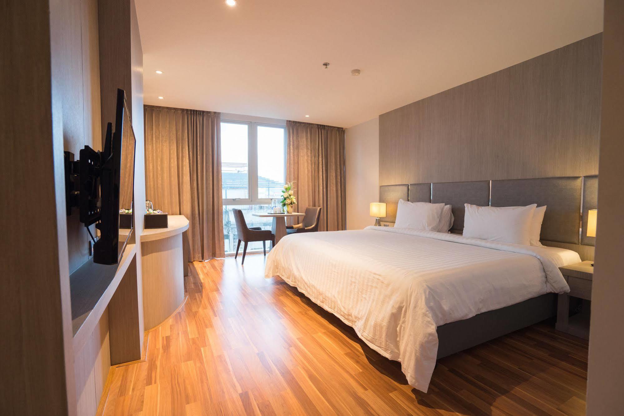New Season Square Hotel Hat Yai Eksteriør bilde